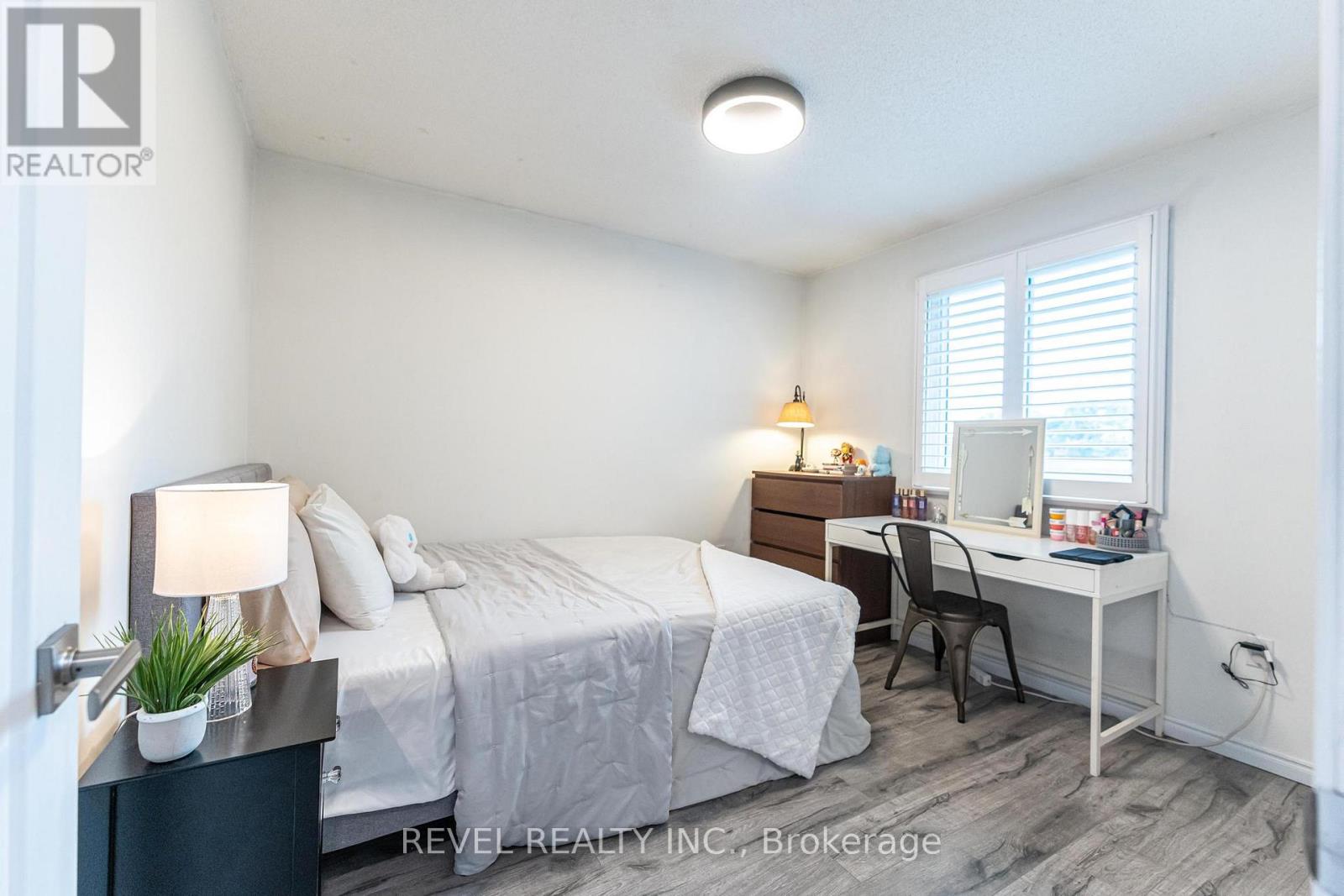 270 Rowntree Drive, Hamilton, Ontario  L8W 2P1 - Photo 22 - X12030442