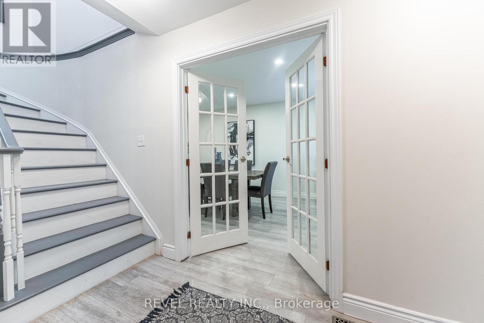 270 Rowntree Drive, Hamilton, Ontario  L8W 2P1 - Photo 25 - X12030442
