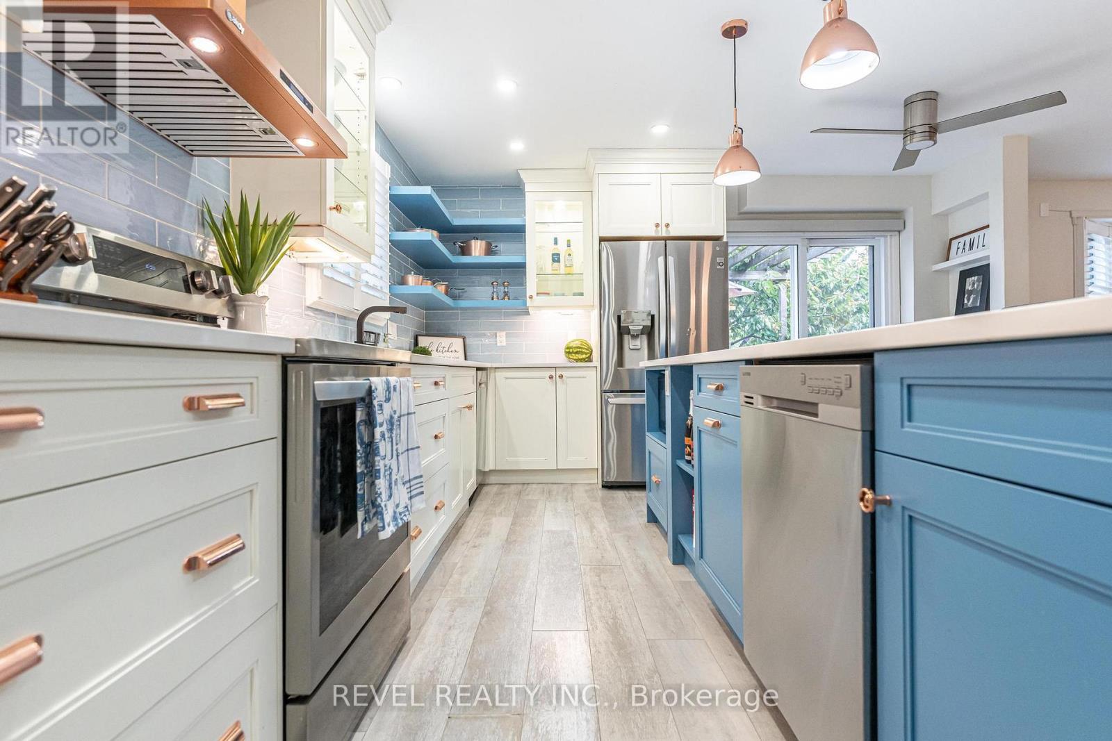 Property at 270 ROWNTREE DRIVE image 3