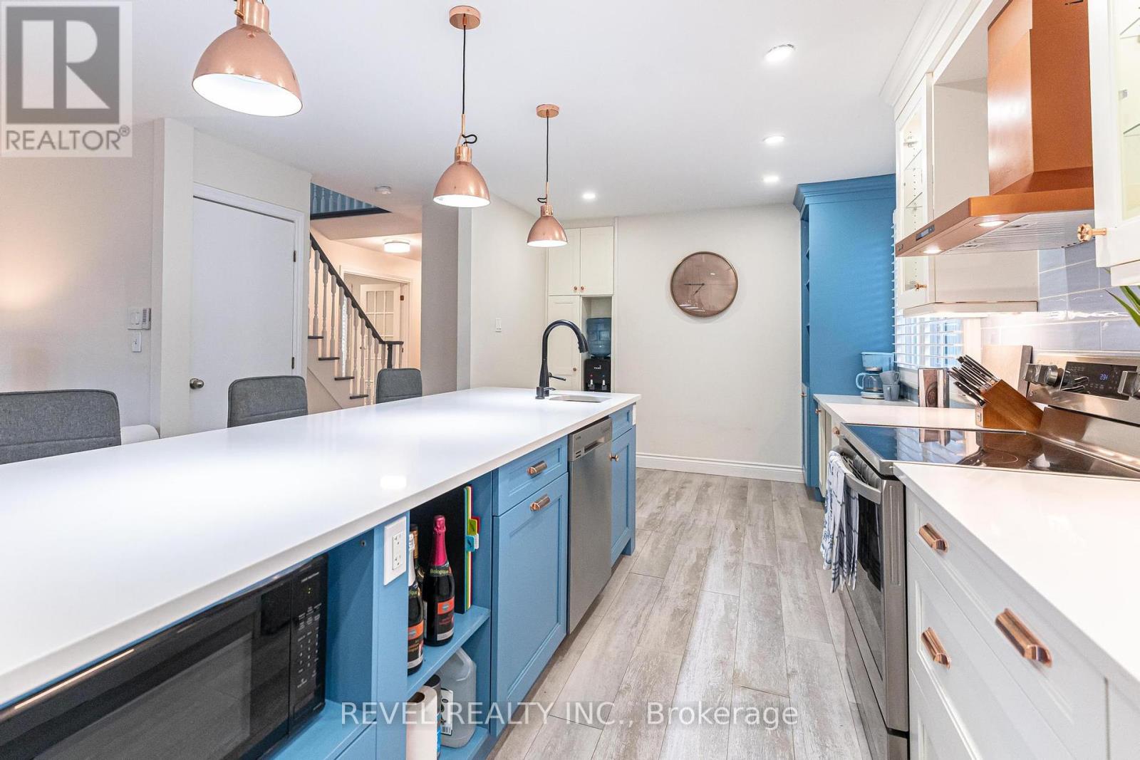 Property at 270 ROWNTREE DRIVE image 5