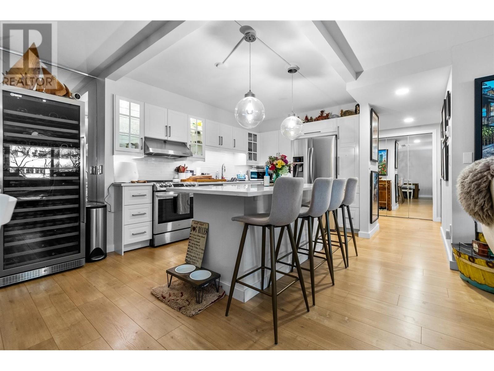 Listing Picture 5 of 25 : 36 1425 LAMEY'S MILL ROAD, Vancouver / 溫哥華 - 魯藝地產 Yvonne Lu Group - MLS Medallion Club Member