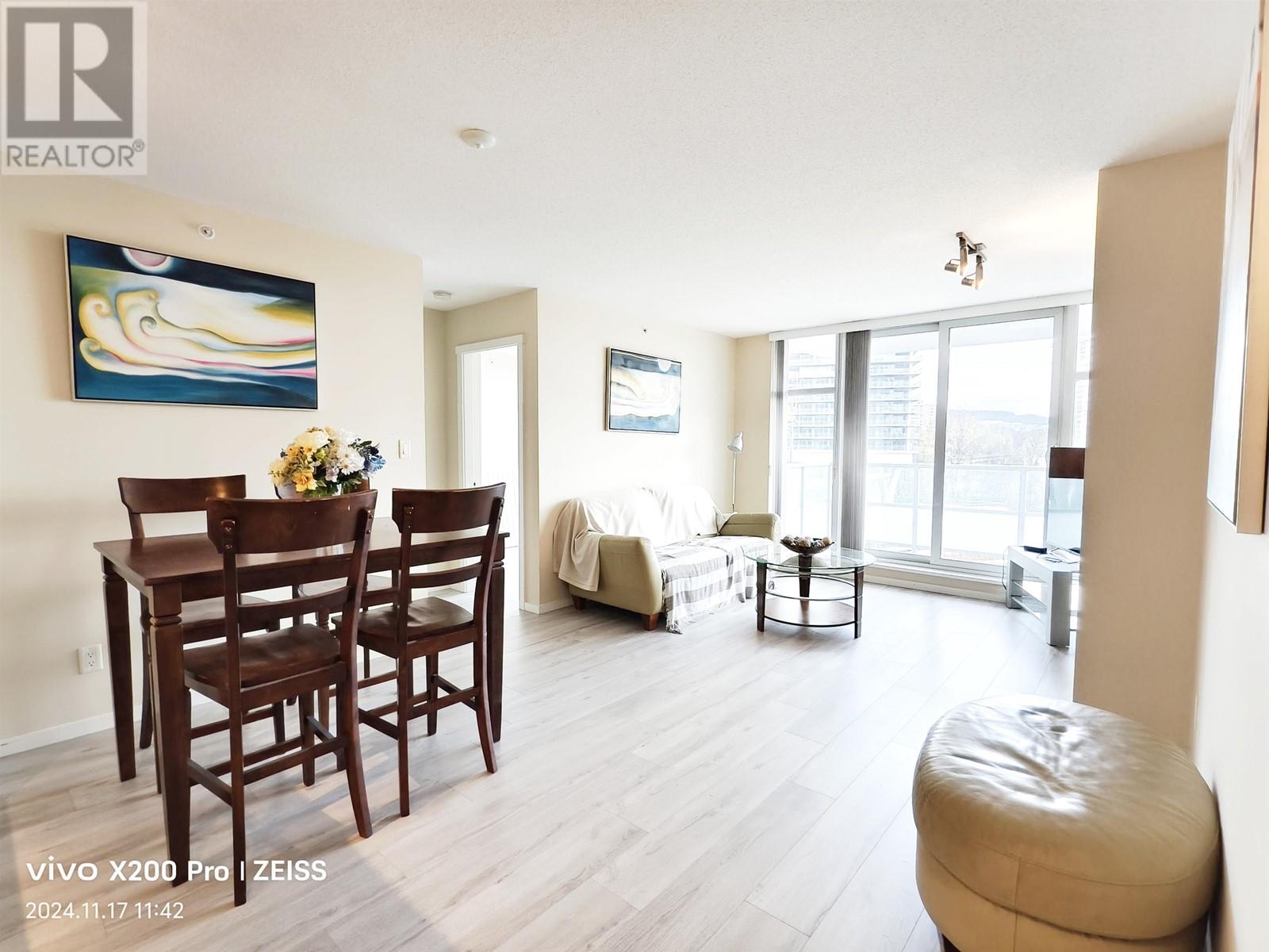 1203 2289 Yukon Crescent, Burnaby, British Columbia  V5C 0B2 - Photo 7 - R2976747