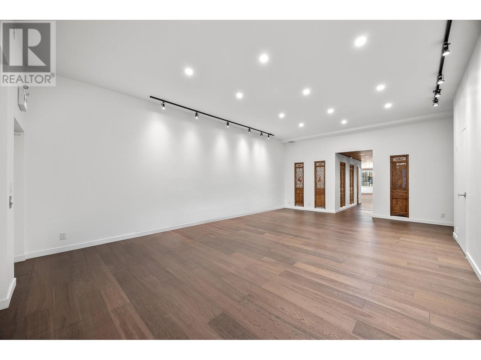 Listing Picture 19 of 38 : 110 8860 BECKWITH ROAD, Richmond / 烈治文 - 魯藝地產 Yvonne Lu Group - MLS Medallion Club Member