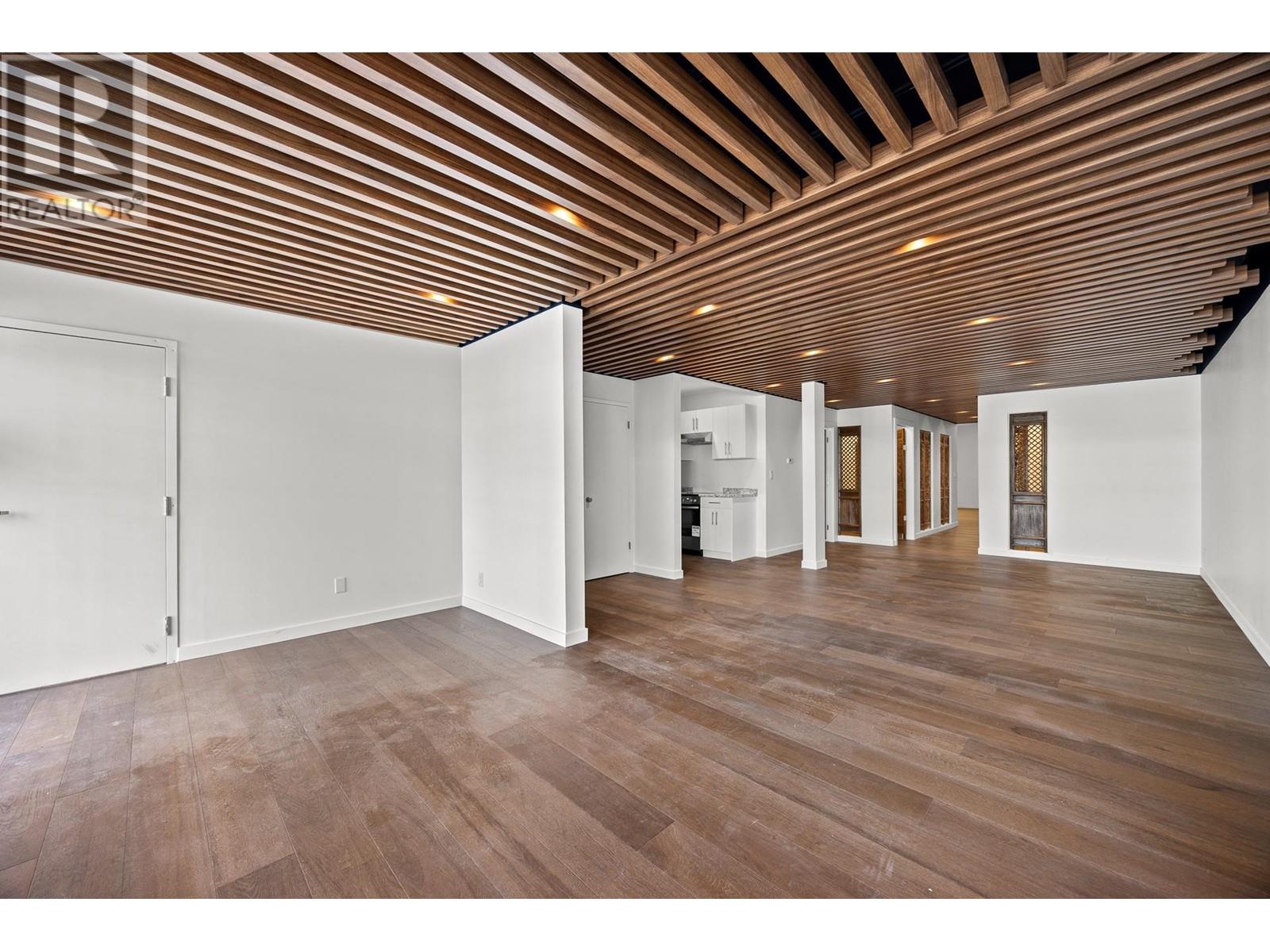 Listing Picture 3 of 38 : 110 8860 BECKWITH ROAD, Richmond / 烈治文 - 魯藝地產 Yvonne Lu Group - MLS Medallion Club Member