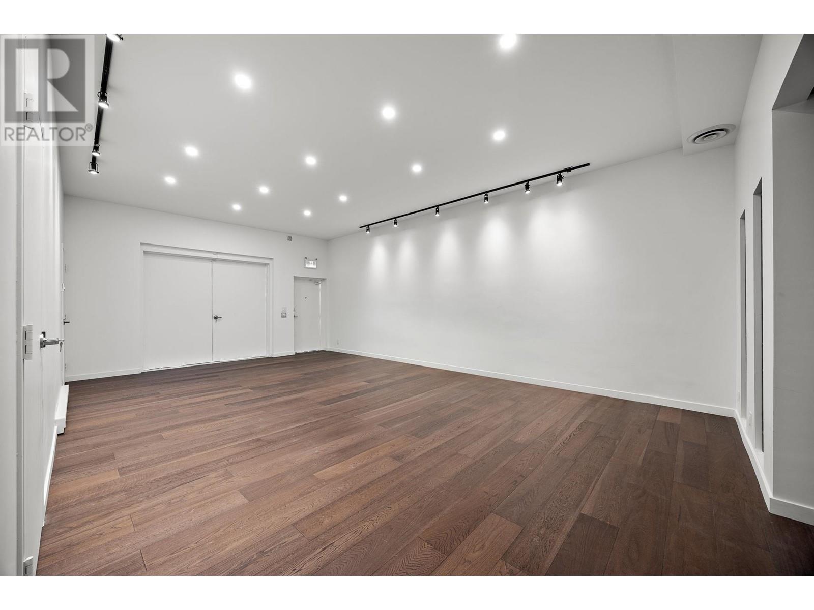 Listing Picture 14 of 38 : 110 8860 BECKWITH ROAD, Richmond / 烈治文 - 魯藝地產 Yvonne Lu Group - MLS Medallion Club Member