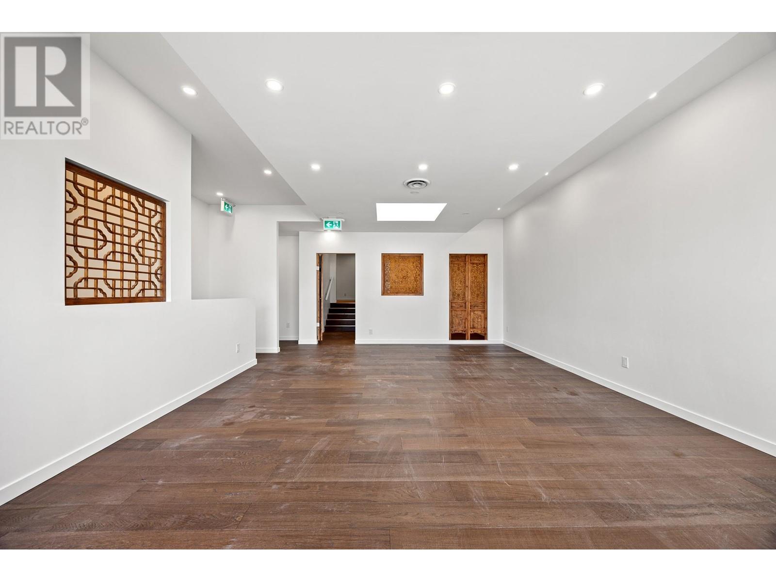 Listing Picture 30 of 38 : 110 8860 BECKWITH ROAD, Richmond / 烈治文 - 魯藝地產 Yvonne Lu Group - MLS Medallion Club Member