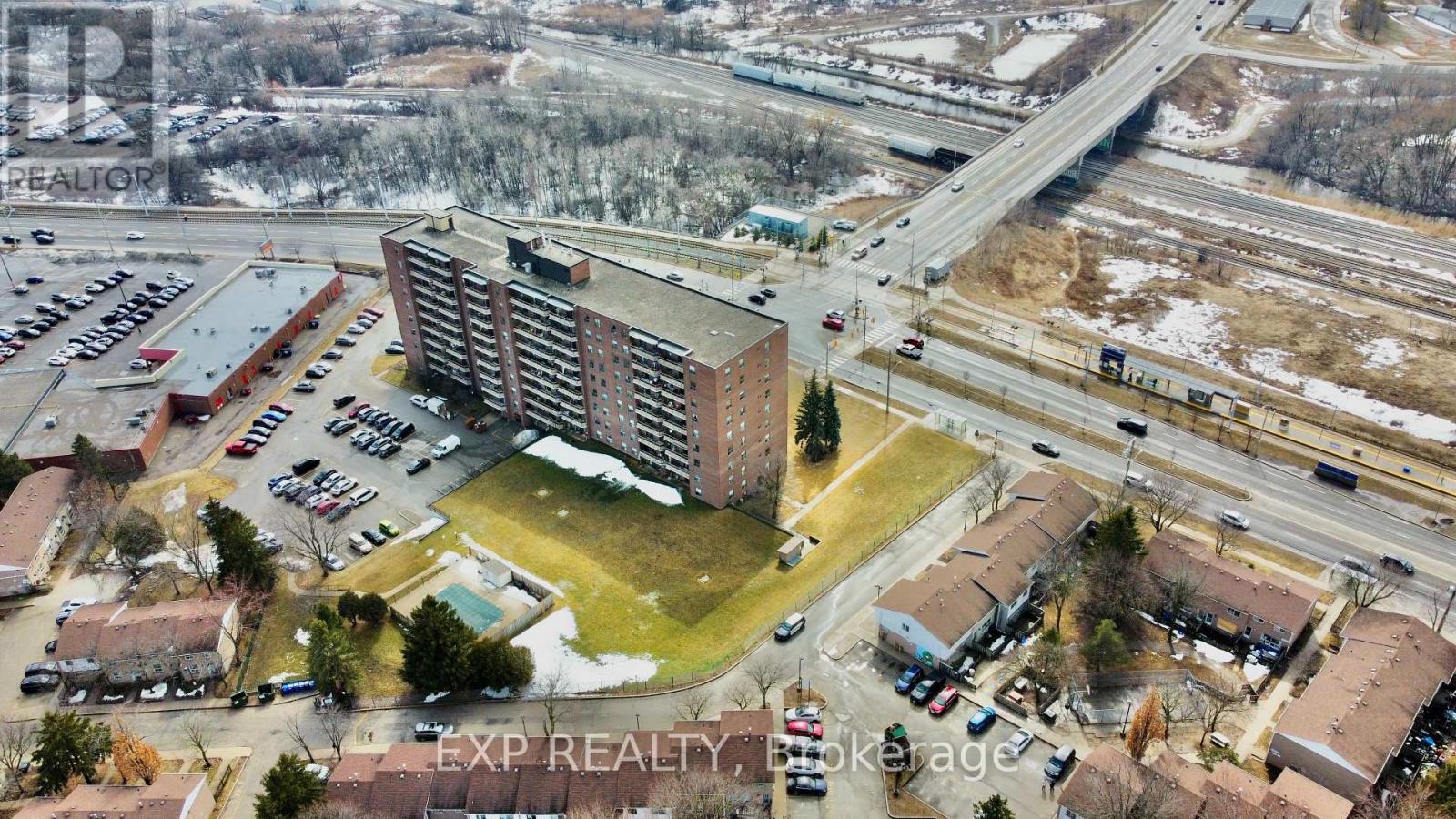 Property at 705 - 1100 COURTLAND AVENUE image 3