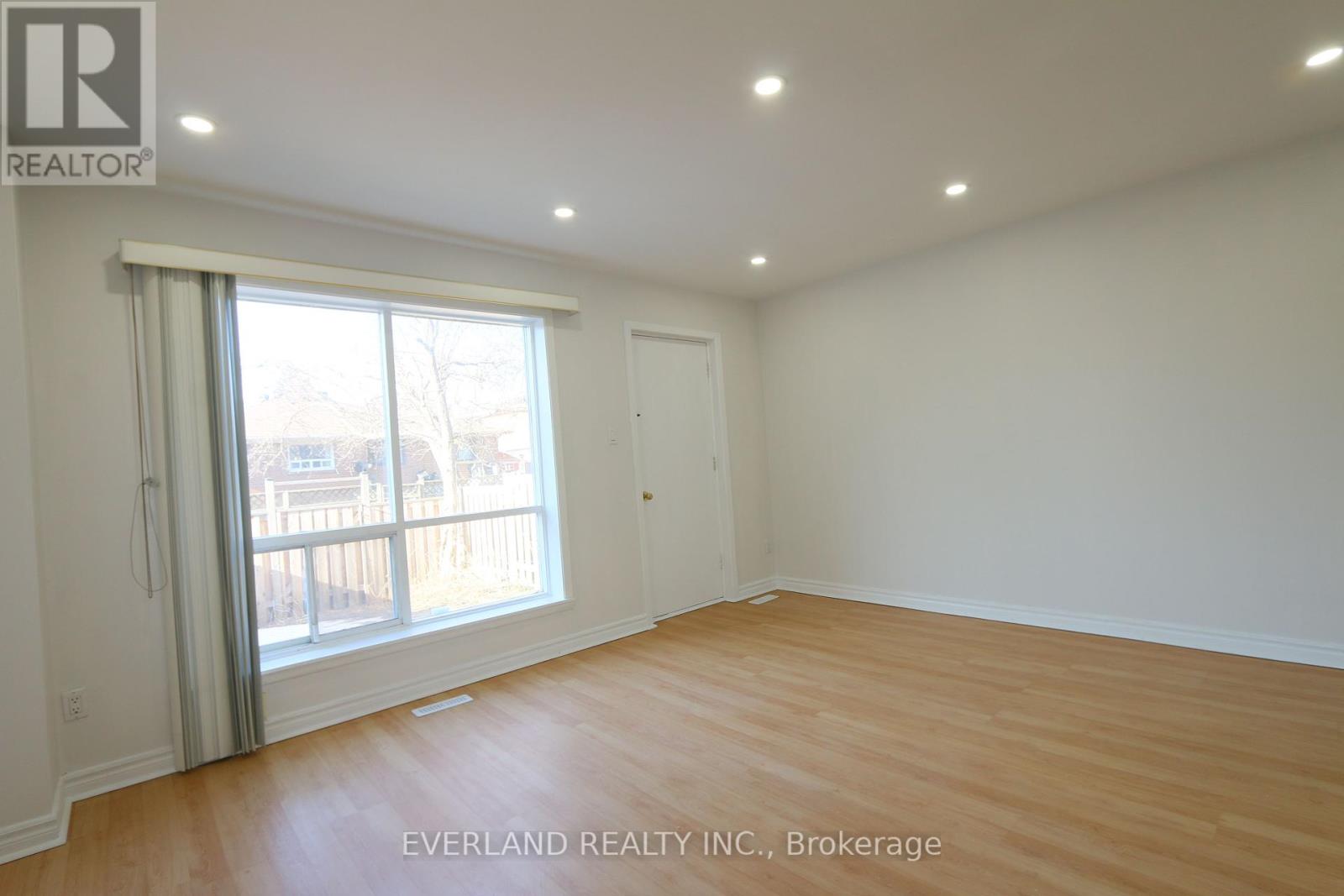 Property at 9 - 8 LISZT GATE image 4