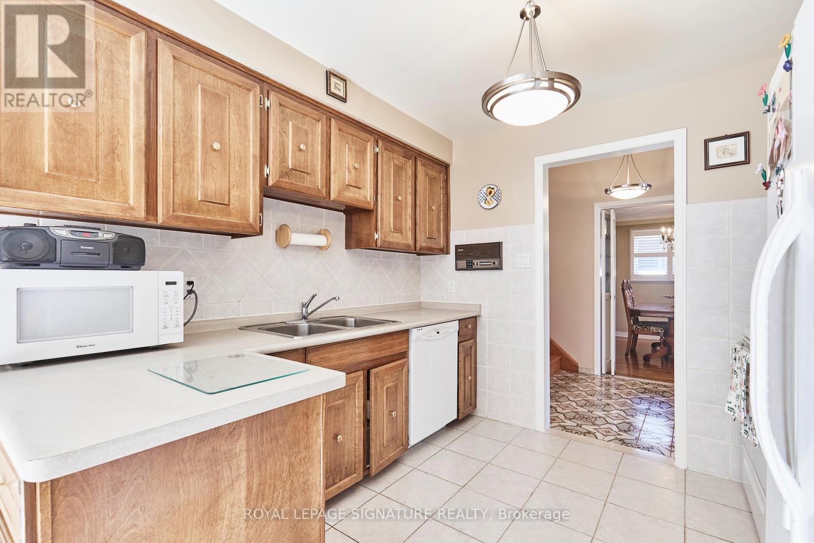 Property at 88 GOODERHAM DRIVE image 5