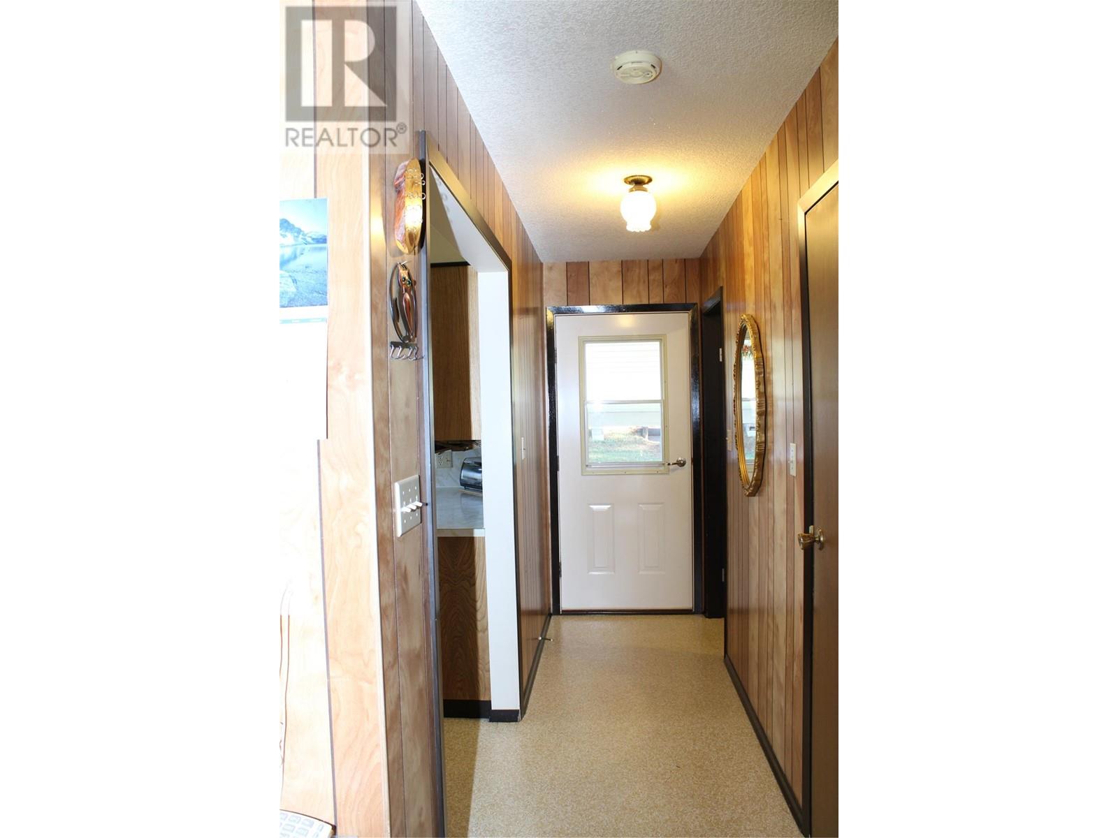 6915 Kimoff Road, Appledale, British Columbia  V0G 2J0 - Photo 8 - 10339532