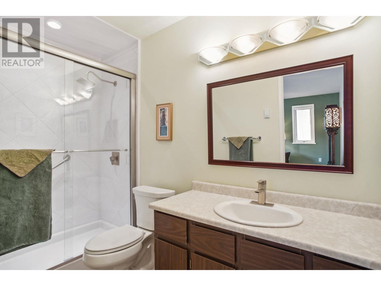 Listing Picture 17 of 40 : 4142 STAULO CRESCENT, Vancouver / 溫哥華 - 魯藝地產 Yvonne Lu Group - MLS Medallion Club Member