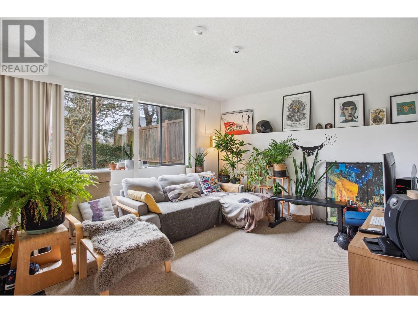 Listing Picture 31 of 40 : 4142 STAULO CRESCENT, Vancouver / 溫哥華 - 魯藝地產 Yvonne Lu Group - MLS Medallion Club Member