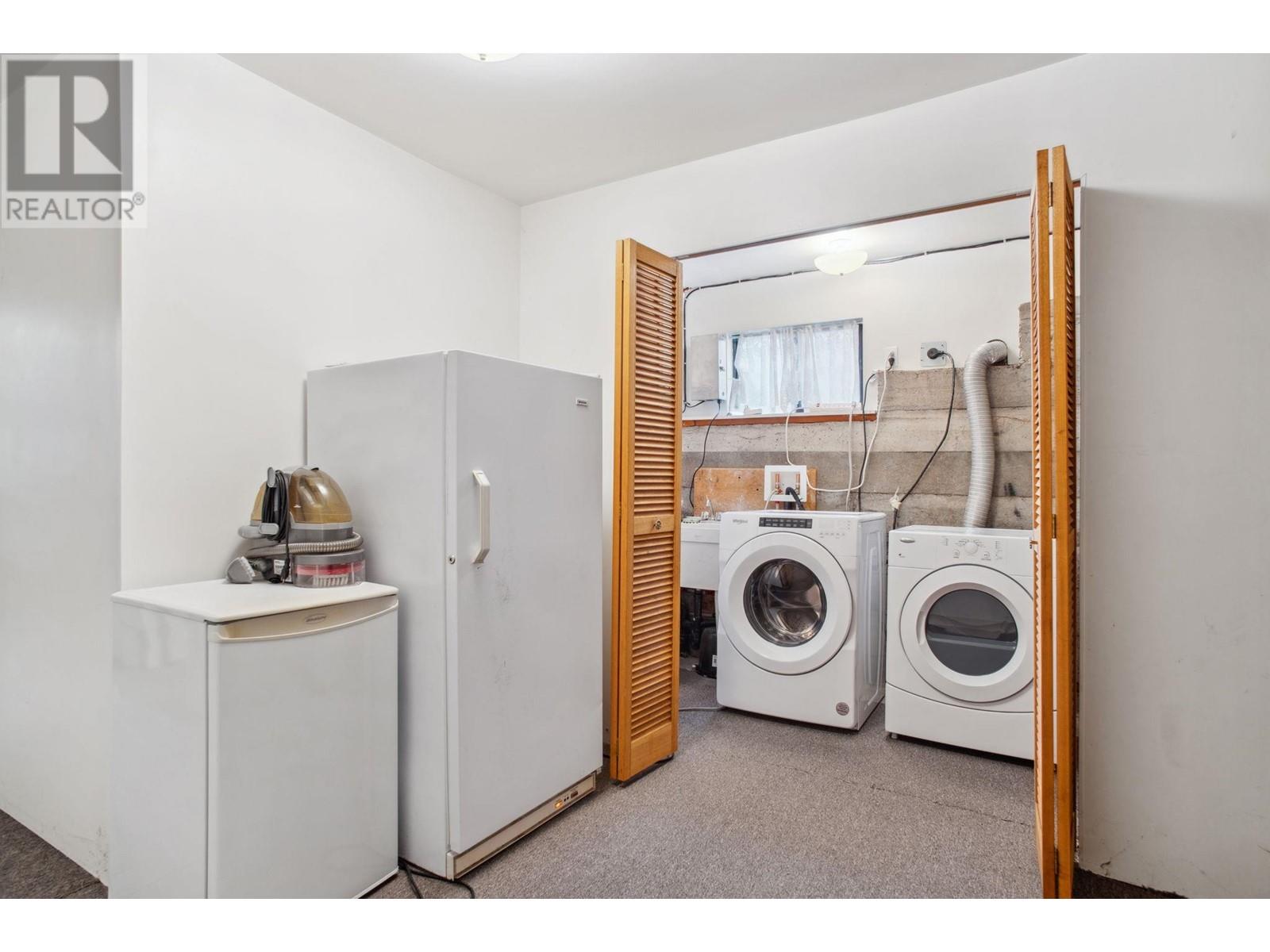 Listing Picture 34 of 40 : 4142 STAULO CRESCENT, Vancouver / 溫哥華 - 魯藝地產 Yvonne Lu Group - MLS Medallion Club Member
