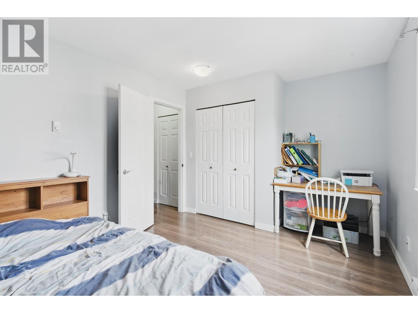Listing Picture 14 of 23 : 8 6840 LYNAS LANE, Richmond / 烈治文 - 魯藝地產 Yvonne Lu Group - MLS Medallion Club Member