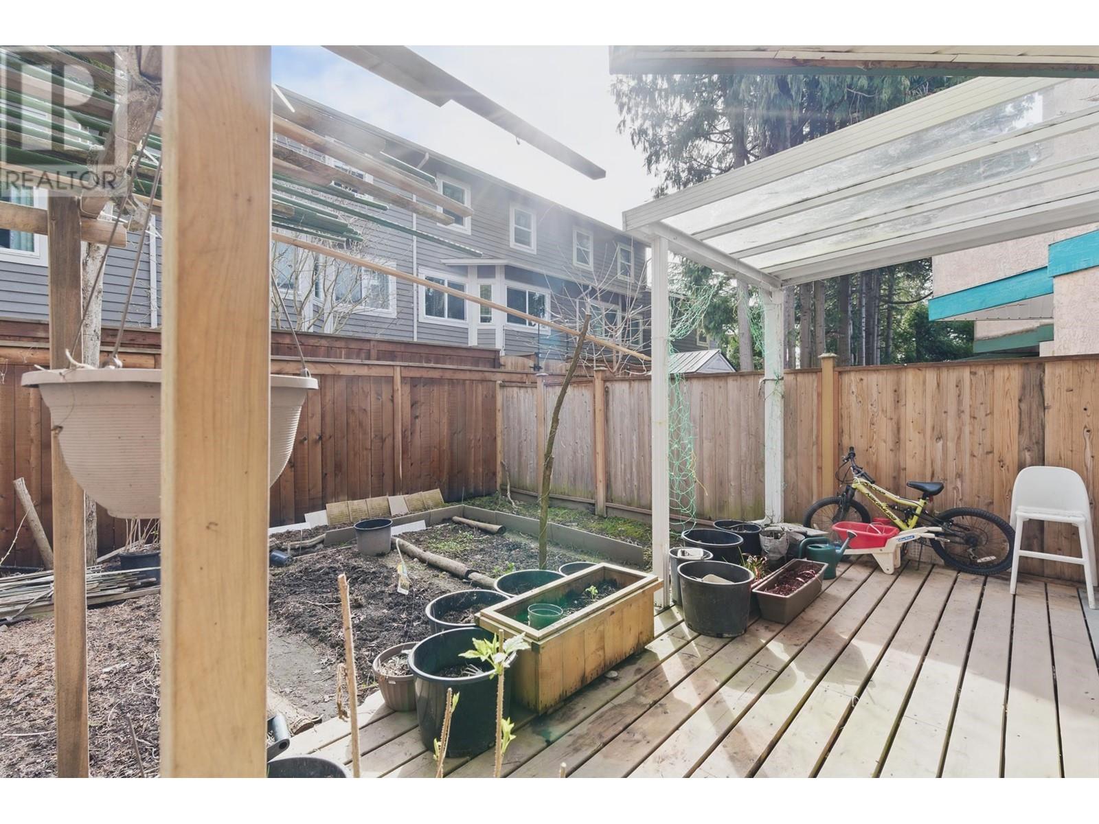 Listing Picture 19 of 23 : 8 6840 LYNAS LANE, Richmond / 烈治文 - 魯藝地產 Yvonne Lu Group - MLS Medallion Club Member