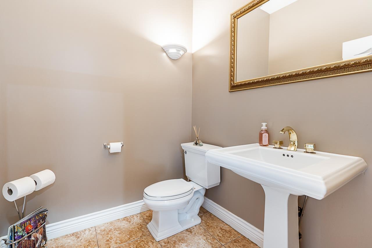 14339 82b Avenue, Surrey, British Columbia  V3W 0J4 - Photo 7 - R2980113