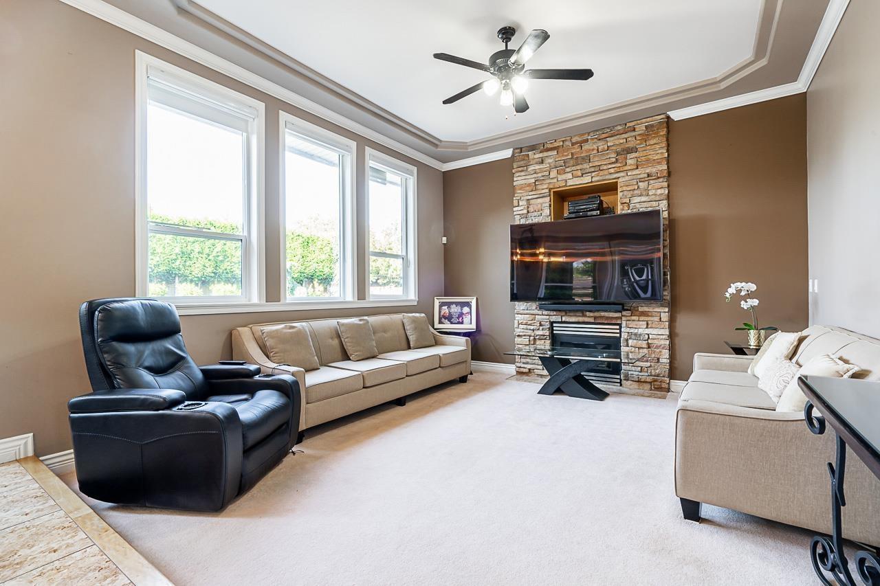 14339 82b Avenue, Surrey, British Columbia  V3W 0J4 - Photo 6 - R2980113