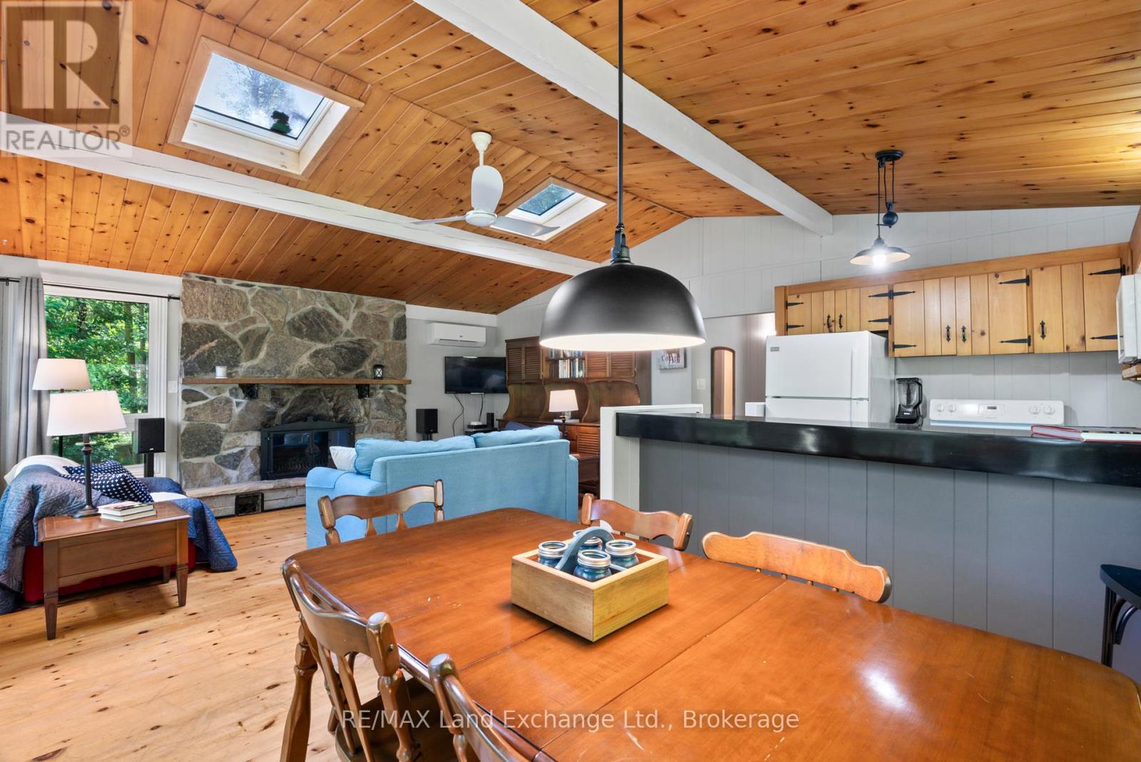 7 Jay Street, Saugeen Shores, Ontario  N0H 2C5 - Photo 10 - X12030602