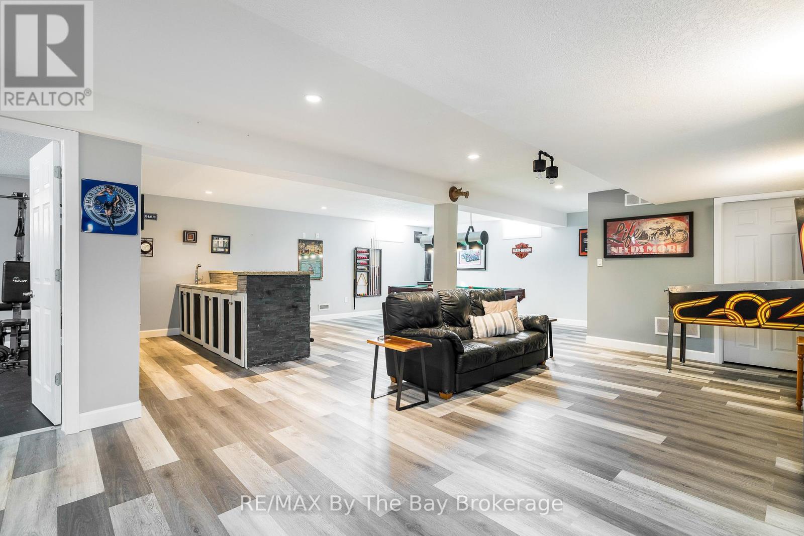 35 Falvo Street, Wasaga Beach, Ontario  L9Z 0G8 - Photo 30 - S12030612
