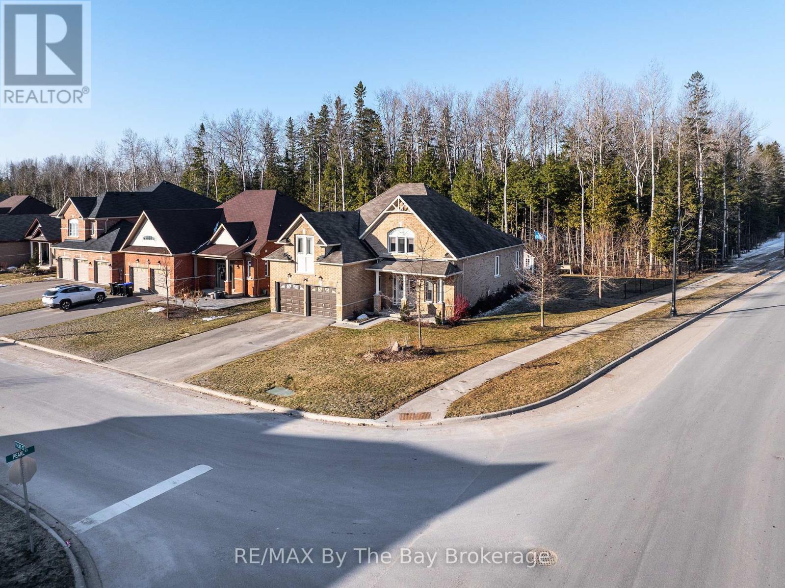 35 Falvo Street, Wasaga Beach, Ontario  L9Z 0G8 - Photo 38 - S12030612