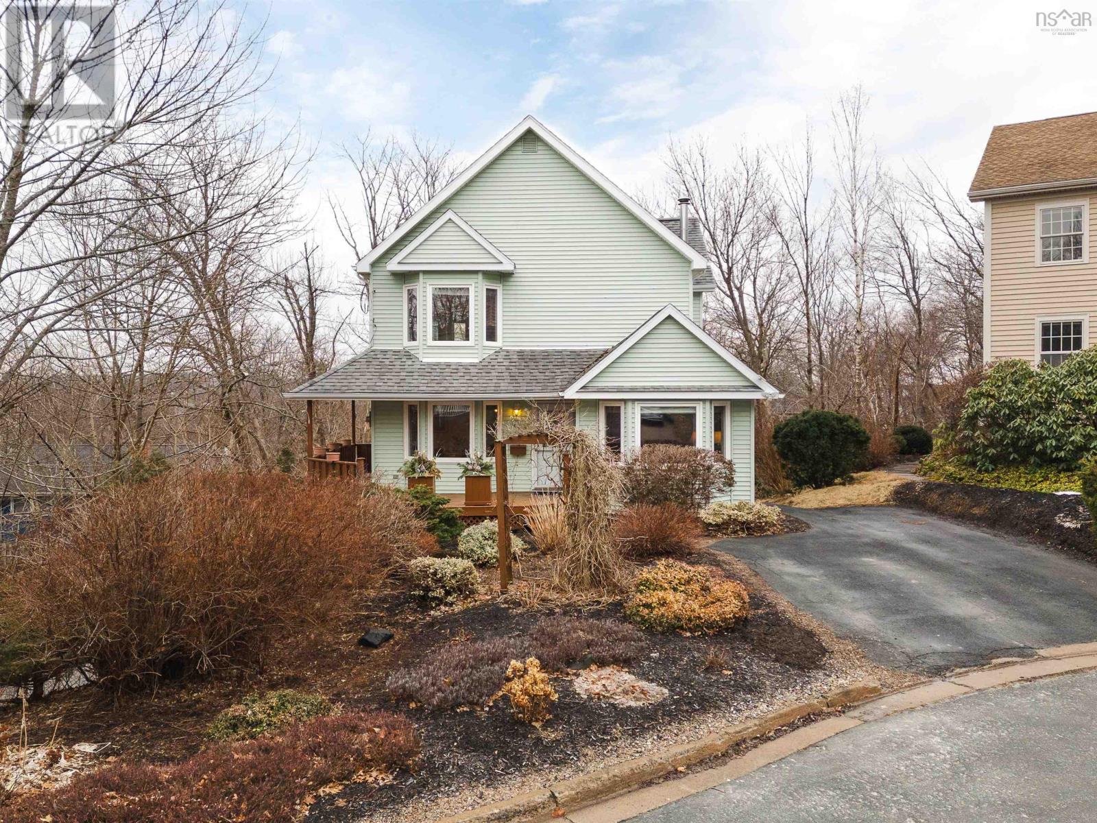 12 Mount Royal Court, dartmouth, Nova Scotia