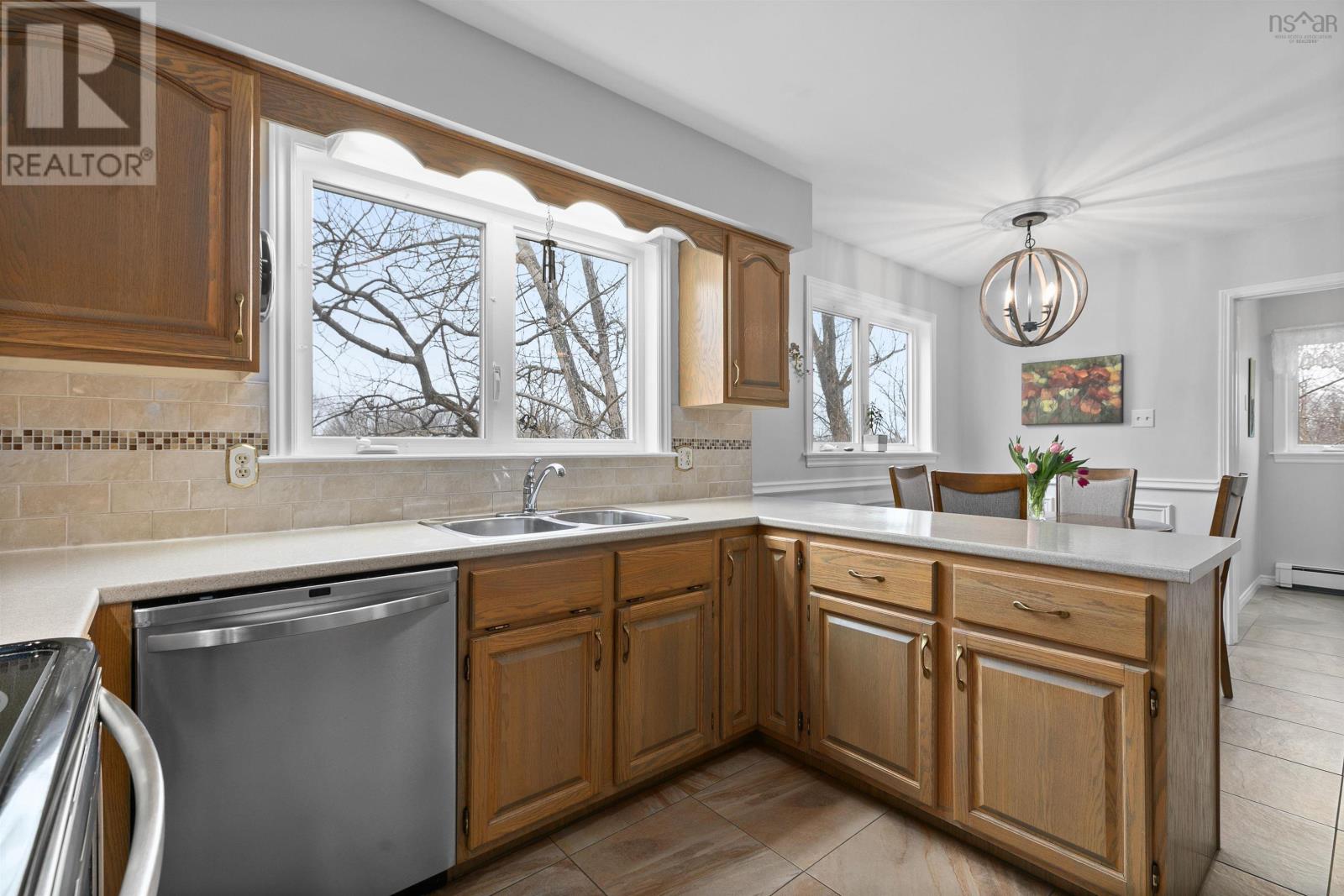 12 Mount Royal Court, Dartmouth, Nova Scotia  B3A 4R5 - Photo 21 - 202505330