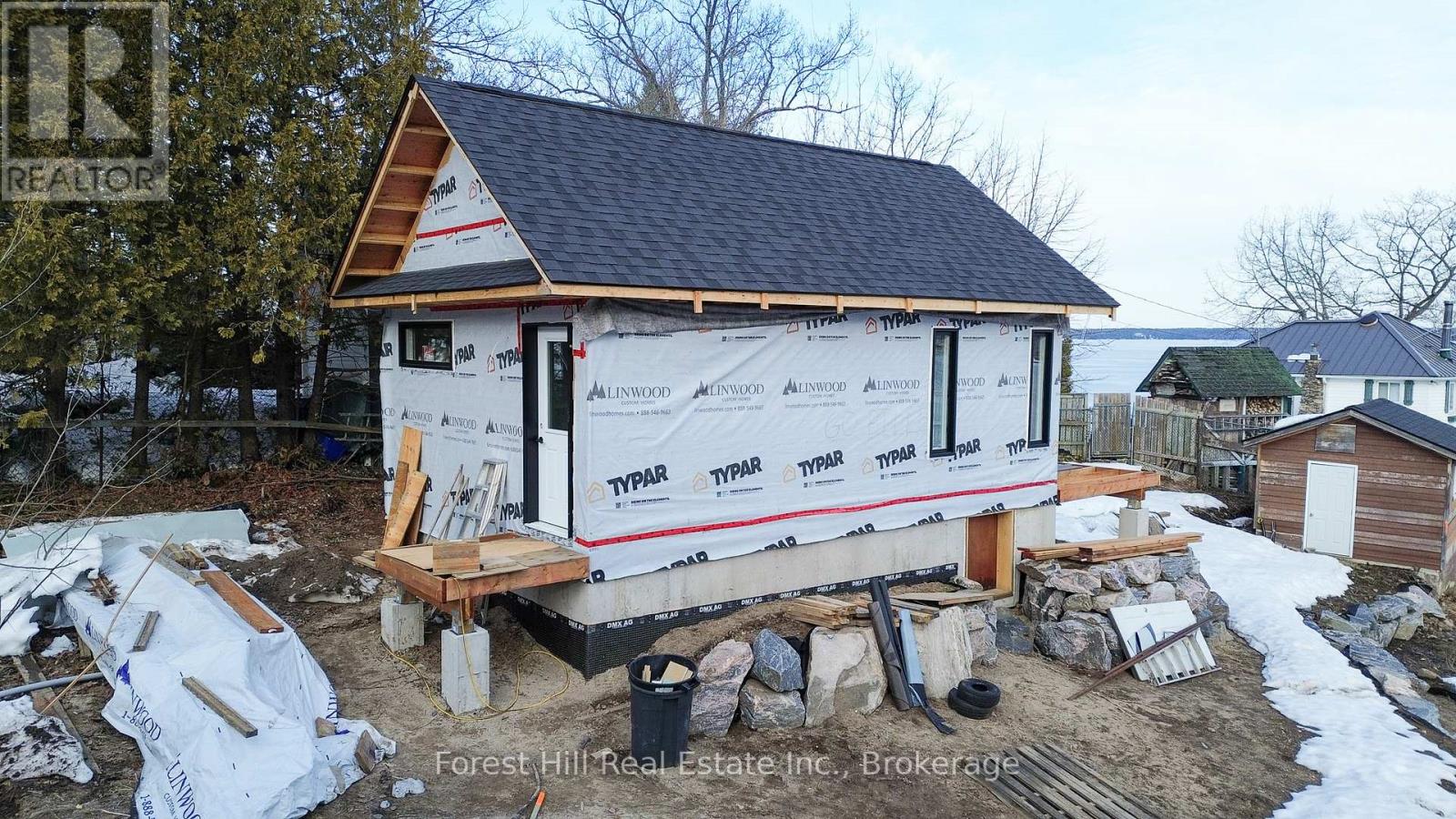 1111 Lakeshore Drive, Gravenhurst, Ontario  P1P 1R2 - Photo 13 - X12030626