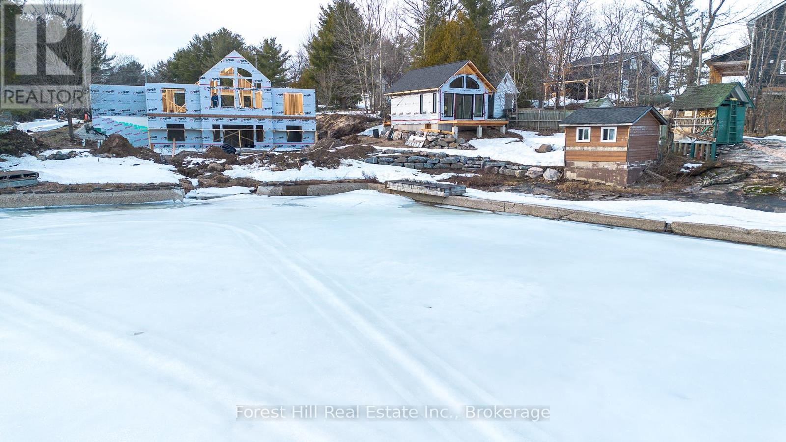1111 Lakeshore Drive, Gravenhurst, Ontario  P1P 1R2 - Photo 19 - X12030626