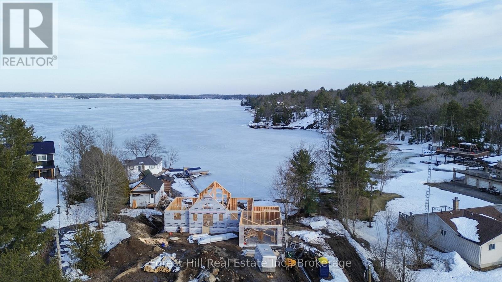 1111 Lakeshore Drive, Gravenhurst, Ontario  P1P 1R2 - Photo 6 - X12030626
