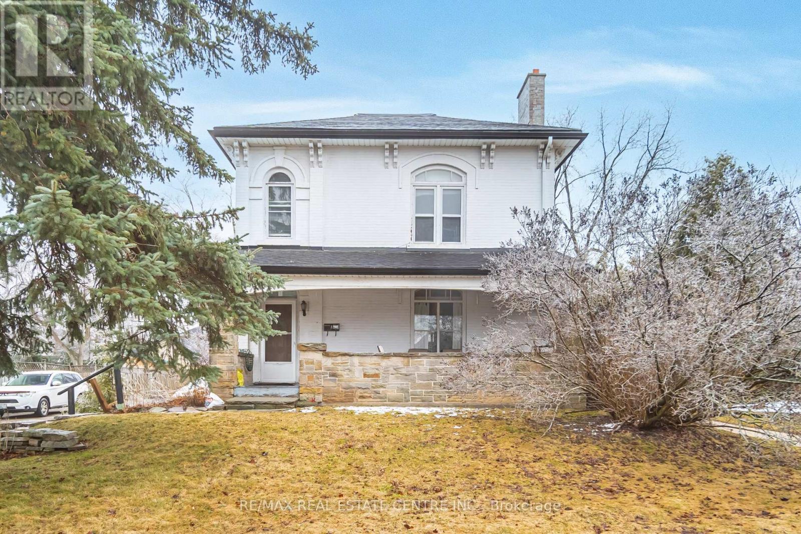 Property at 236 BROADWAY image 1
