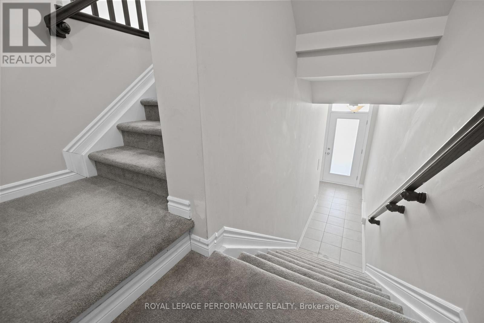 Property at 818 MIKINAK ROAD image 3