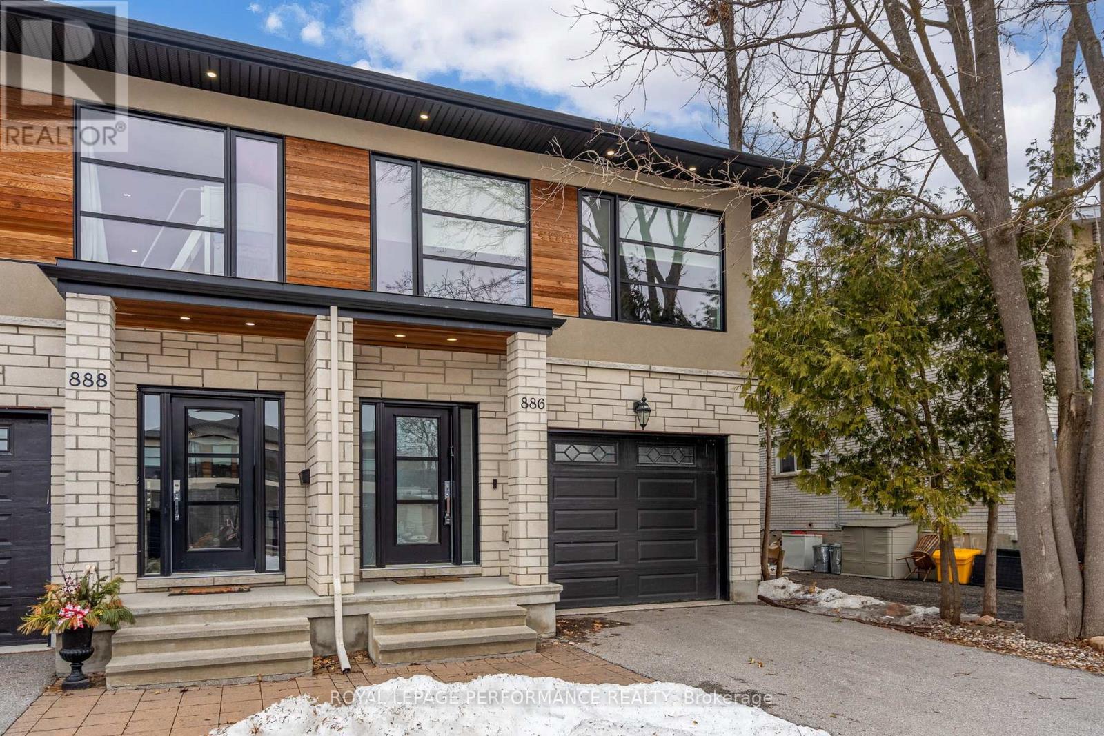 Property at 886 DUNDEE AVENUE image 1