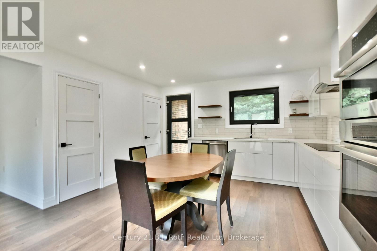 26 Glen Cedar Drive, Tiny, Ontario  L9M 0H8 - Photo 10 - S12030642