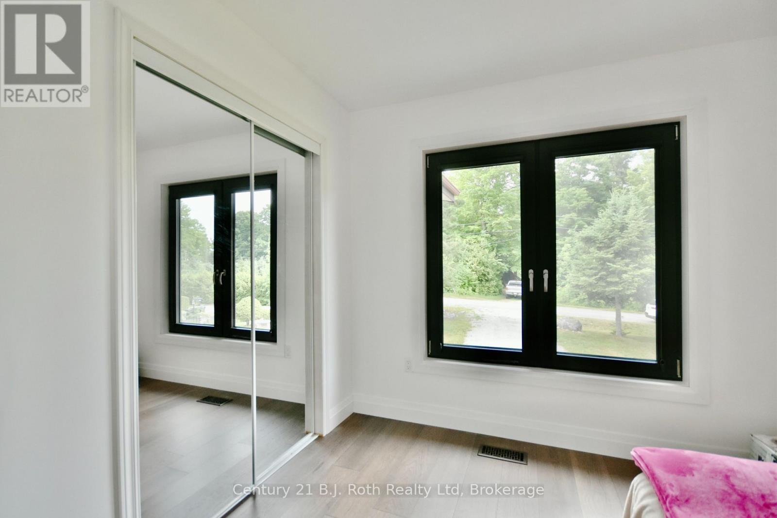 26 Glen Cedar Drive, Tiny, Ontario  L9M 0H8 - Photo 22 - S12030642