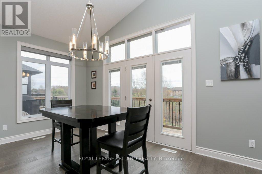 Photo 9 of 40 for 147 Robin Ridge Drive