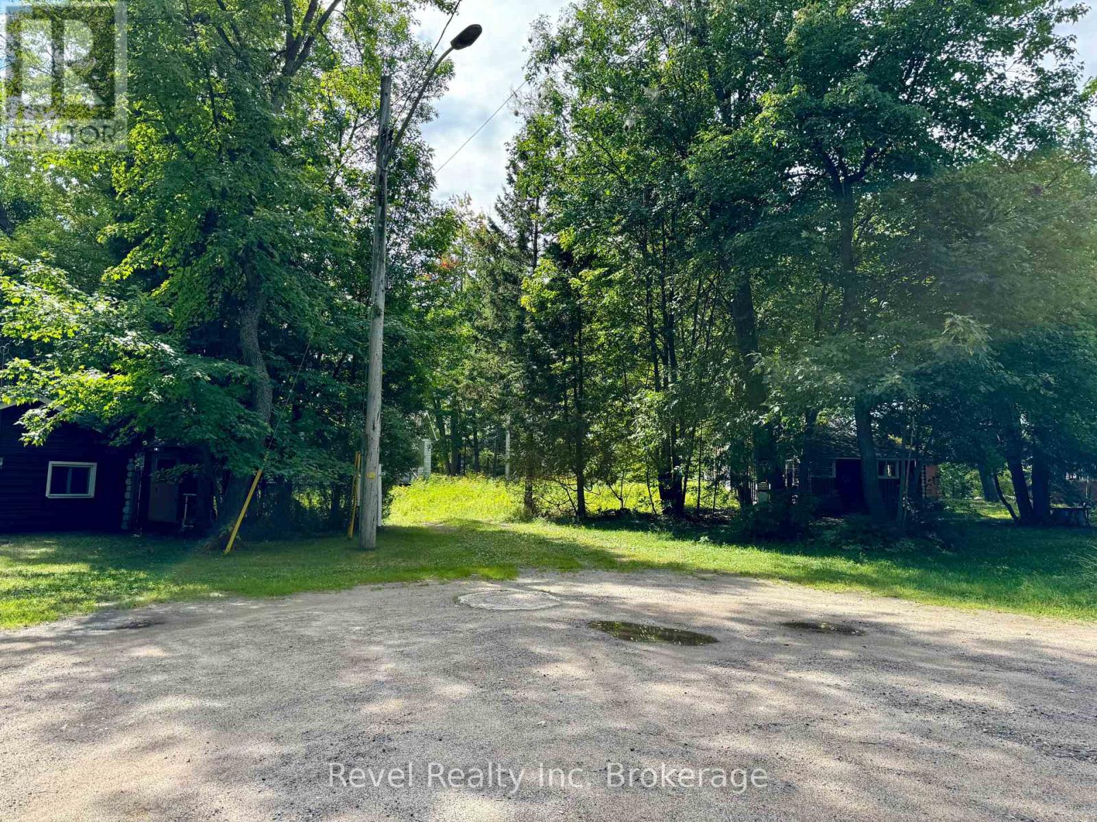 20 Mowat Crescent, North Bay, Ontario  P1A 1R5 - Photo 25 - X12030681