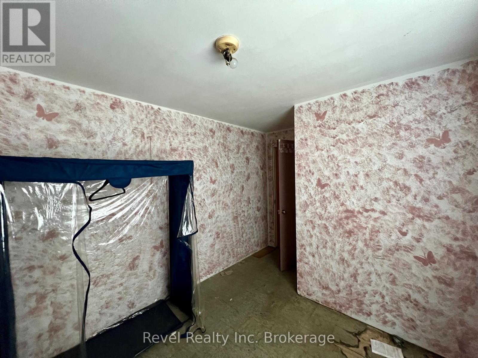 20 Mowat Crescent, North Bay, Ontario  P1A 1R5 - Photo 31 - X12030681