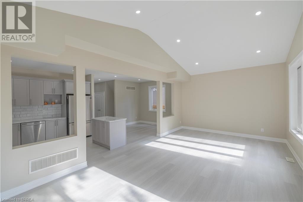 Property at 72 BALFOUR Street image 4