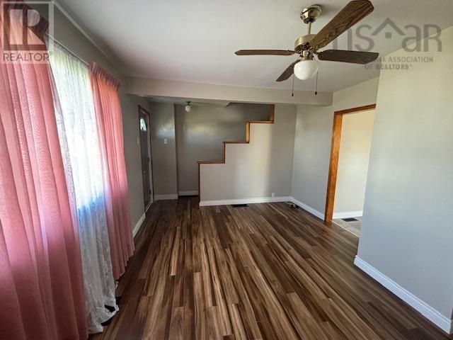 342 Twelfth Street, New Waterford, Nova Scotia  B1H 4A3 - Photo 10 - 202505352