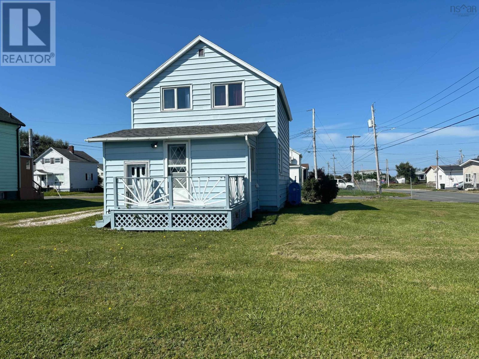 342 Twelfth Street, New Waterford, Nova Scotia  B1H 4A3 - Photo 2 - 202505352