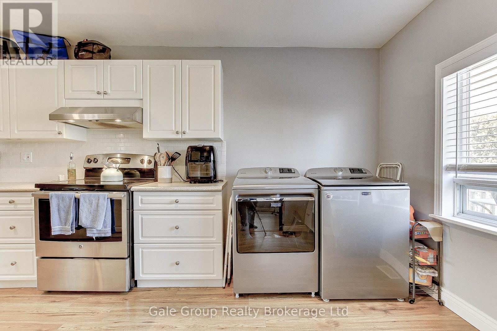 Photo 11 of 26 for 148 Borden Avenue