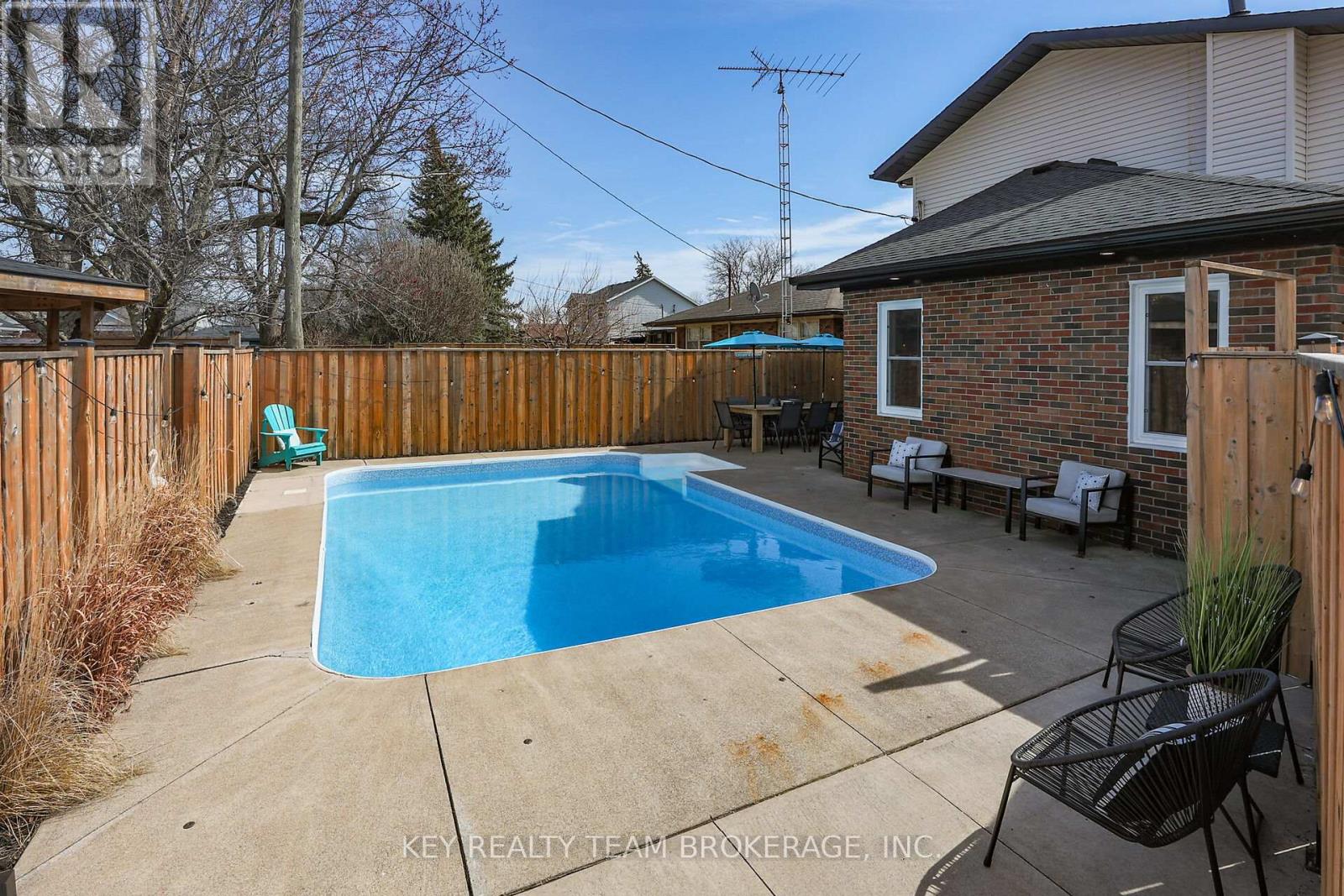 13 Marsdale Drive, St. Catharines (Glendale/glenridge), Ontario  L2T 3S1 - Photo 10 - X12030785