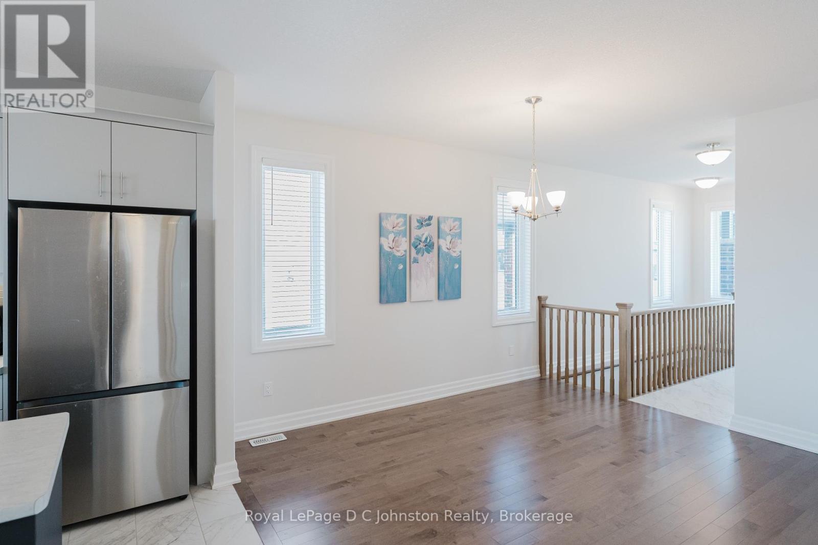 Property at 400 MARY ROSE AVENUE image 5