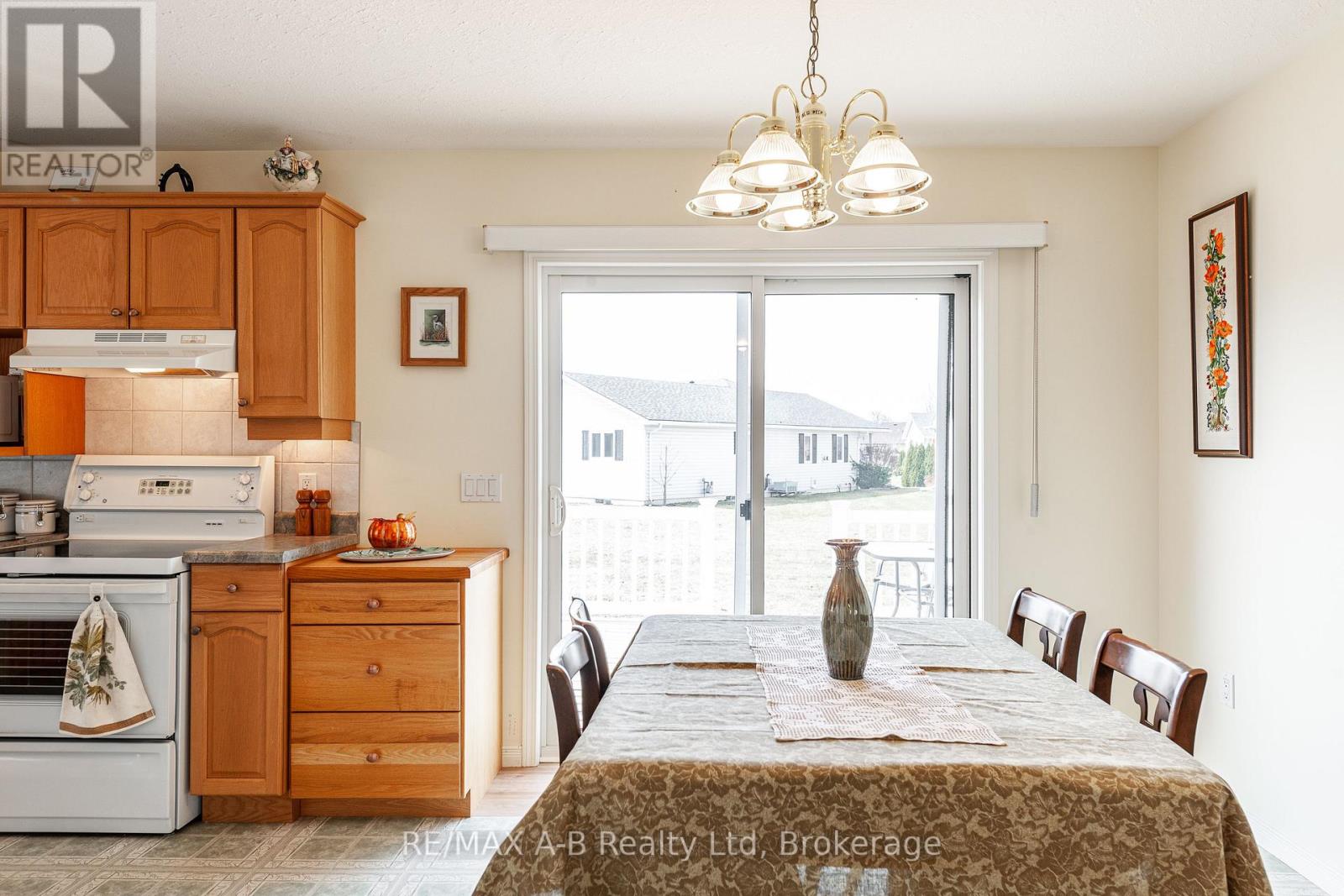56 - 30 Ann Street, St. Marys, Ontario  N4X 1C8 - Photo 13 - X12030740