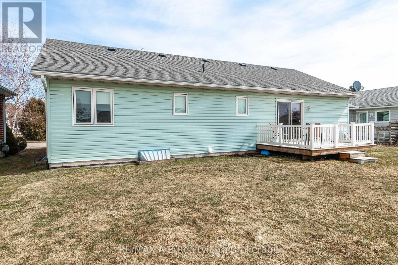 56 - 30 Ann Street, St. Marys, Ontario  N4X 1C8 - Photo 32 - X12030740
