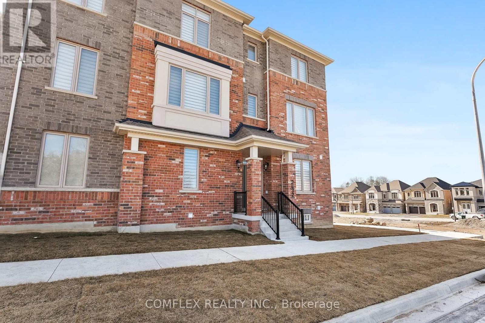 Property at 2832 TIPPETT MEWS image 2