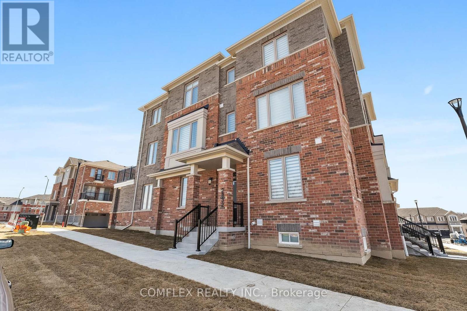 Property at 2832 TIPPETT MEWS image 3