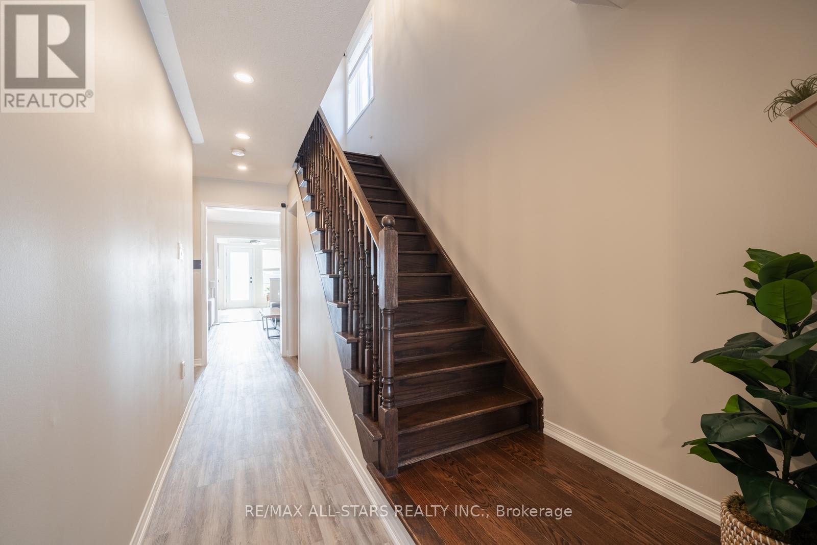 Property at 72 DAWS HARE CRESCENT image 4