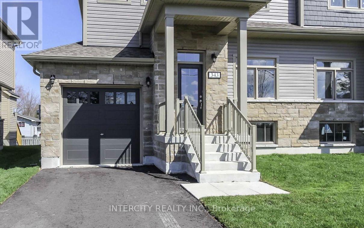 Property at 343 QUEBEC STREET image 2