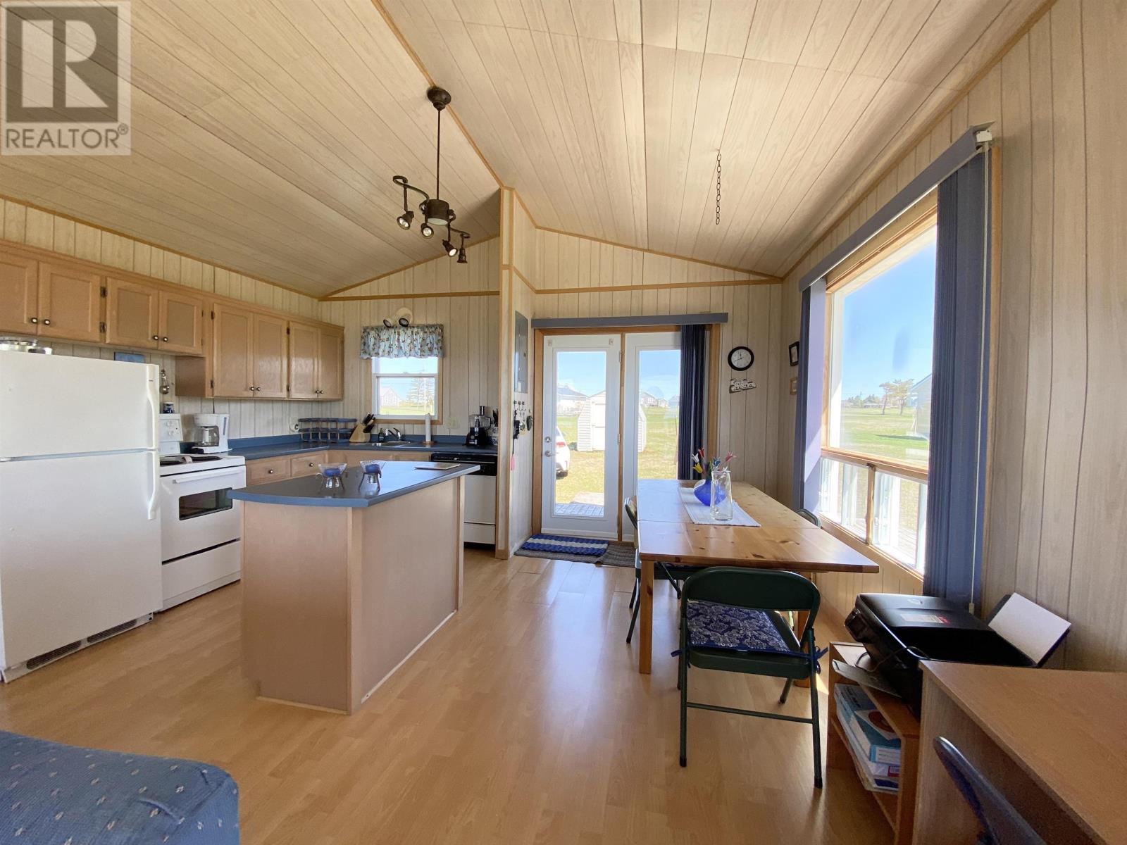57 West Side Court, Hampton, Prince Edward Island  C0A 1J0 - Photo 4 - 202505358
